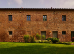 CASALE GELSOMINO luxury Farmhouse in Tuscany at 1.37.29 AM