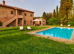 CASALE GELSOMINO luxury Farmhouse in Tuscanyn