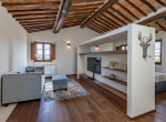 Villa Buonconvento, Siena First Floor Master Bedroom