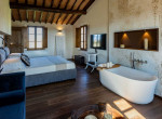 villa Buonconvento double bedroom