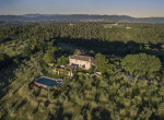 villa-Ambrosia-tuscany-aerial