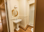 Florence prestigious apartment Pitti Bathroom