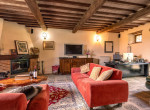 Casteldelpiano tuscan Farmhouse living fireplace