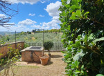 109 Giardino con cisterna